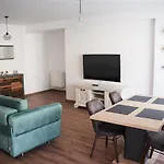 Flh - Modern 3 Apt Near Old Town - 15 Min Walk